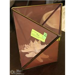 SHOWHOME: STAINED GLAS PRISM SHAPED DECOR ITEM