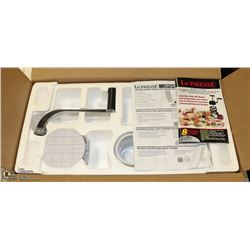 NEW IN BOX GOURMET FOOD STYLER & MACHINES IN ONE