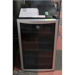 GE STAINLESS WINE OR BEVERAGE CENTRE 4.1CU FT