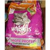 Image 1 : WHISKAS ADULT CAT FOOD, 7.7KG BAG