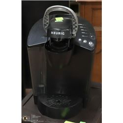 KEURIG COFFEE MACHINE