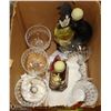 Image 1 : ASSORTED CRYSTAL INCLUDES PICKLE DISH, 4 PARFAIT