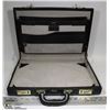 Image 1 : PIERRE CARDIN BRIEFCASE, HARDSHELL, LOCKABLE