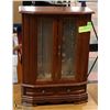Image 1 : JEWELLERY CABINET AND CONTENTS