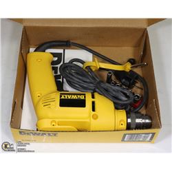 DEWALT 3/8" HEAVY DUTY VARIABLE SPEED REVERSING