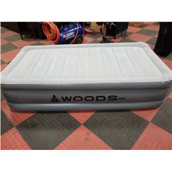 WOODS DOUBLE HIGH DREAM TECH SINGLE AIR BED