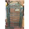 Image 1 : GREEN HOUSE- 4 SHELF WITH ADDITIONAL FULL VINYL