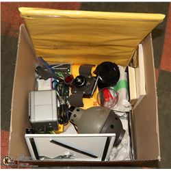 VINTAGE KODAK DARK ROOM LAMP, ENLARGER, PROCESSOR