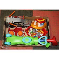 ASSORTED BOX - MINI GOLD/ANIMAL WATER BOAT