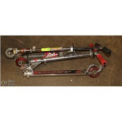 PAIR OF KICK SCOOTERS METRIC 100 KICK SCOOTER