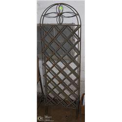 GROUP OF 3 METAL GARDEN DCOR 5FT. FENCES PROJECT