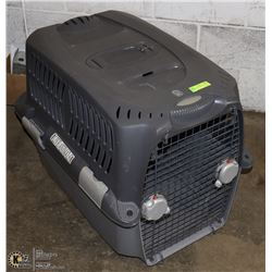 LARGE DOG CARRIER, 16 X 30 X 23