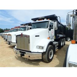 2019 KENWORTH T800 Dump Truck
