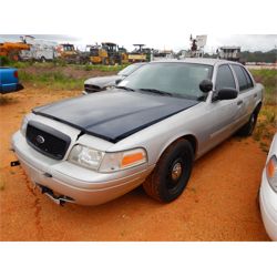 2010 FORD CROWN VICTORIA Car / SUV