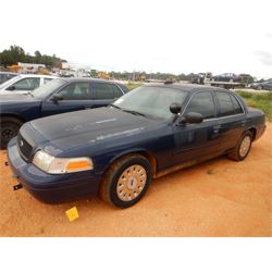 2004 FORD CROWN VICTORIA Car / SUV