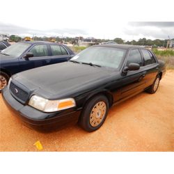 2003 FORD CROWN VICTORIA Car / SUV