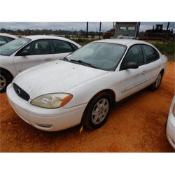 2005 FORD TAURUS Car / SUV
