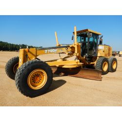 2004 JOHN DEERE 772CH SERIES II Motor Grader