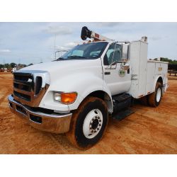 2011 FORD F750 Service / Mechanic / Utility Truck