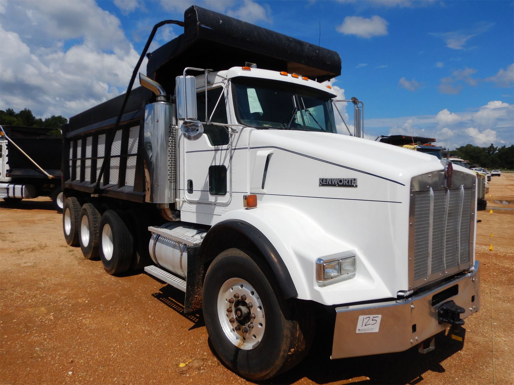 2005 KENWORTH T800 Dump Truck 2005-kenworth-t800-dump-truck