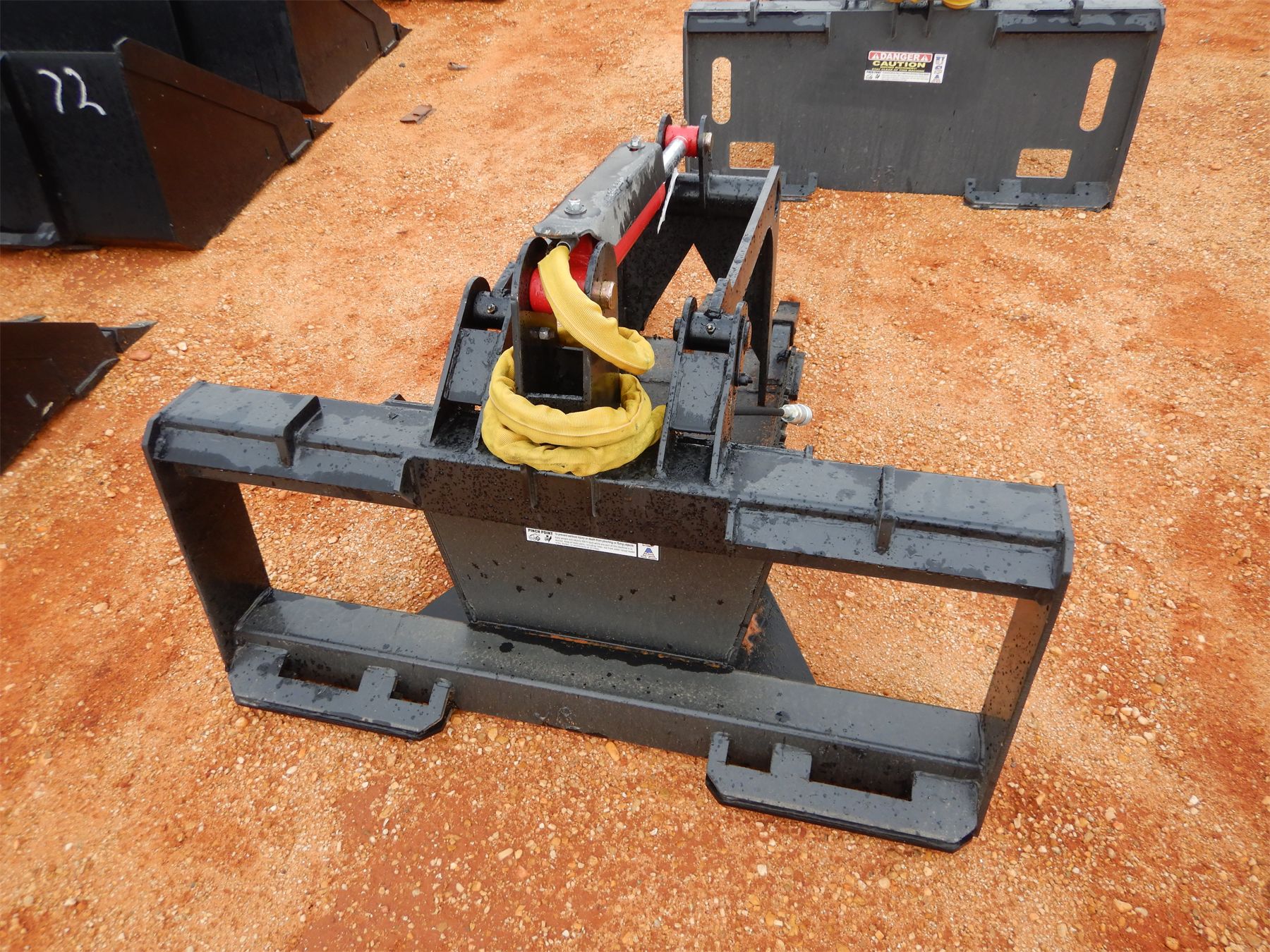 GRAPPLE STUMP BUCKET Skid Steer Attachment