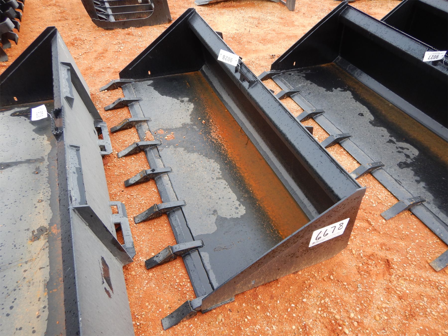 80" BUCKET Skid Steer Attachment J.M. Wood Auction Company, Inc.