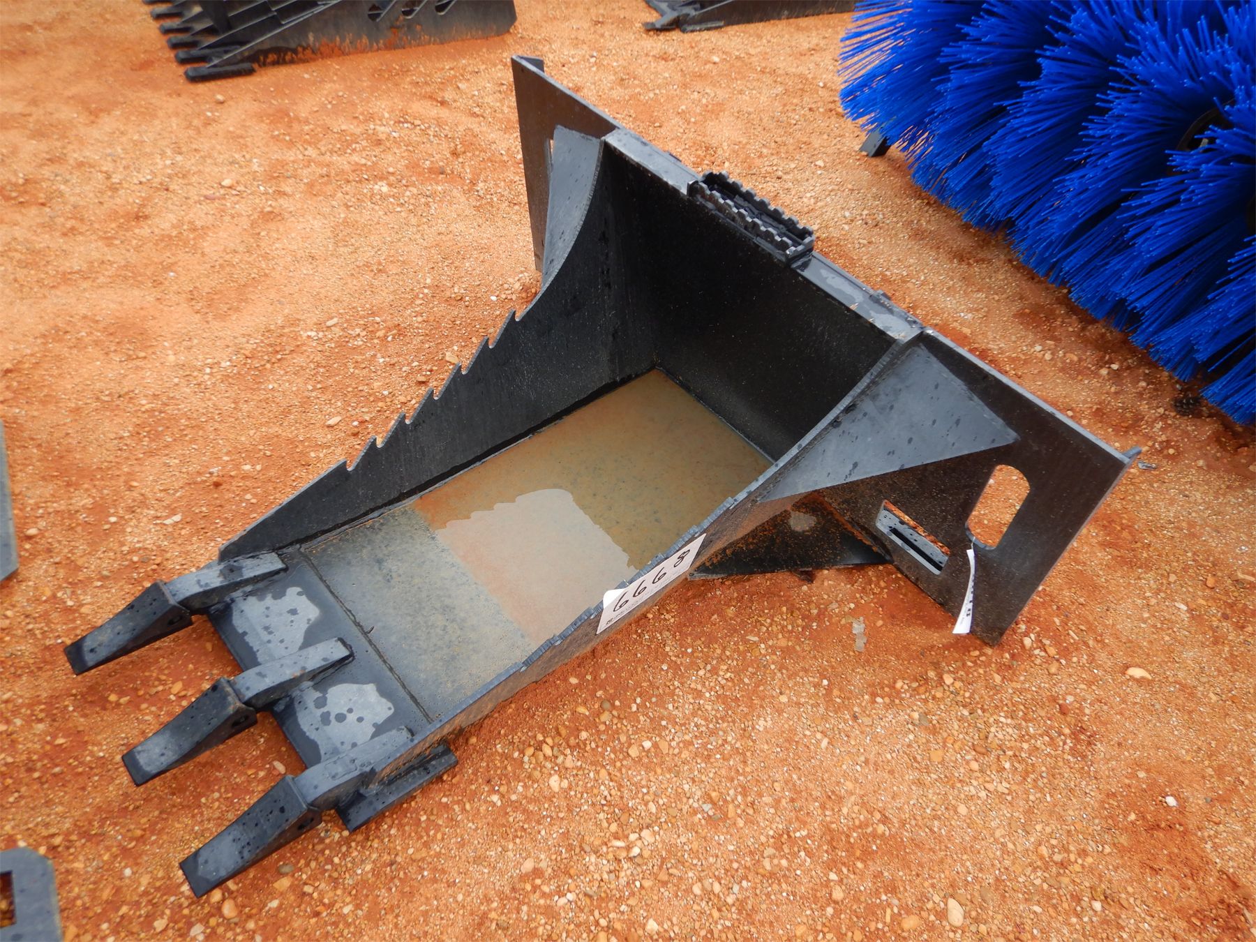 STUMP BUCKET Skid Steer Attachment J.M. Wood Auction Company, Inc.