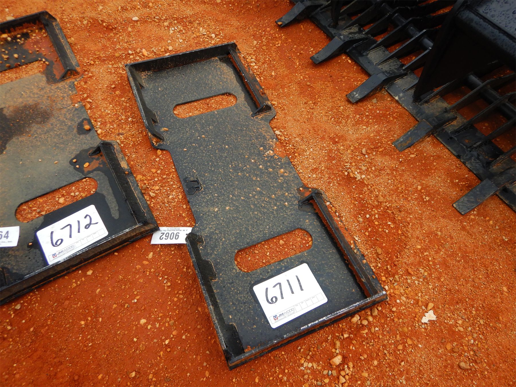 ATTACHMENT PLATE Skid Steer Attachment