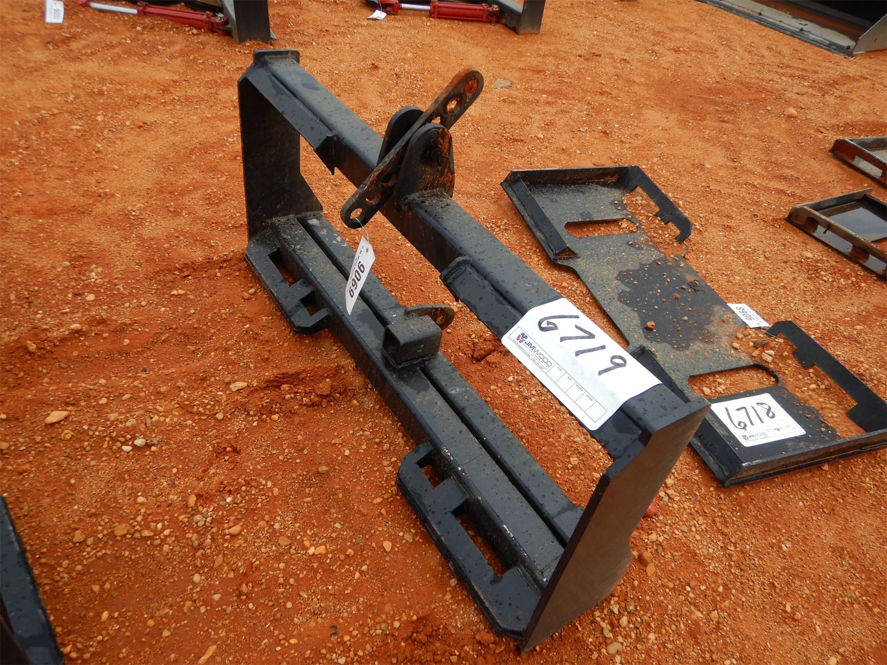 THREE POINT HITCH ATTACHMENT Skid Steer Attachment