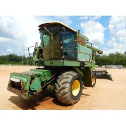 JOHN DEERE TURBO 6620 COMBINE Harvesting Equipment