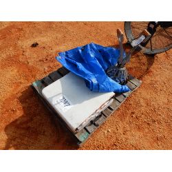 FOLDING TABLE, HAND PUMP HEATER Miscellaneous