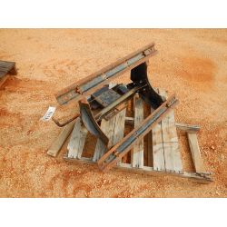 FIFTH WHEEL ASSEMBLY  Truck Product and Accessory