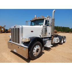 2008 PETERBILT 388 Day Cab Truck