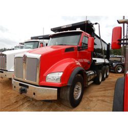 2016 KENWORTH T880 Dump Truck