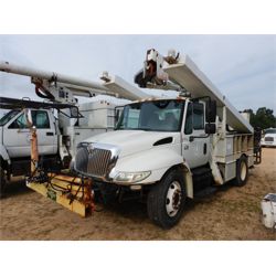 2003 INTERNATIONAL 4200 Boom / Bucket / Crane Truck