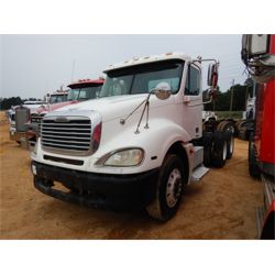 2004 FREIGHTLINER COLUMBIA Day Cab Truck