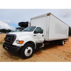 2013 FORD F750 Box Truck / Cargo Van