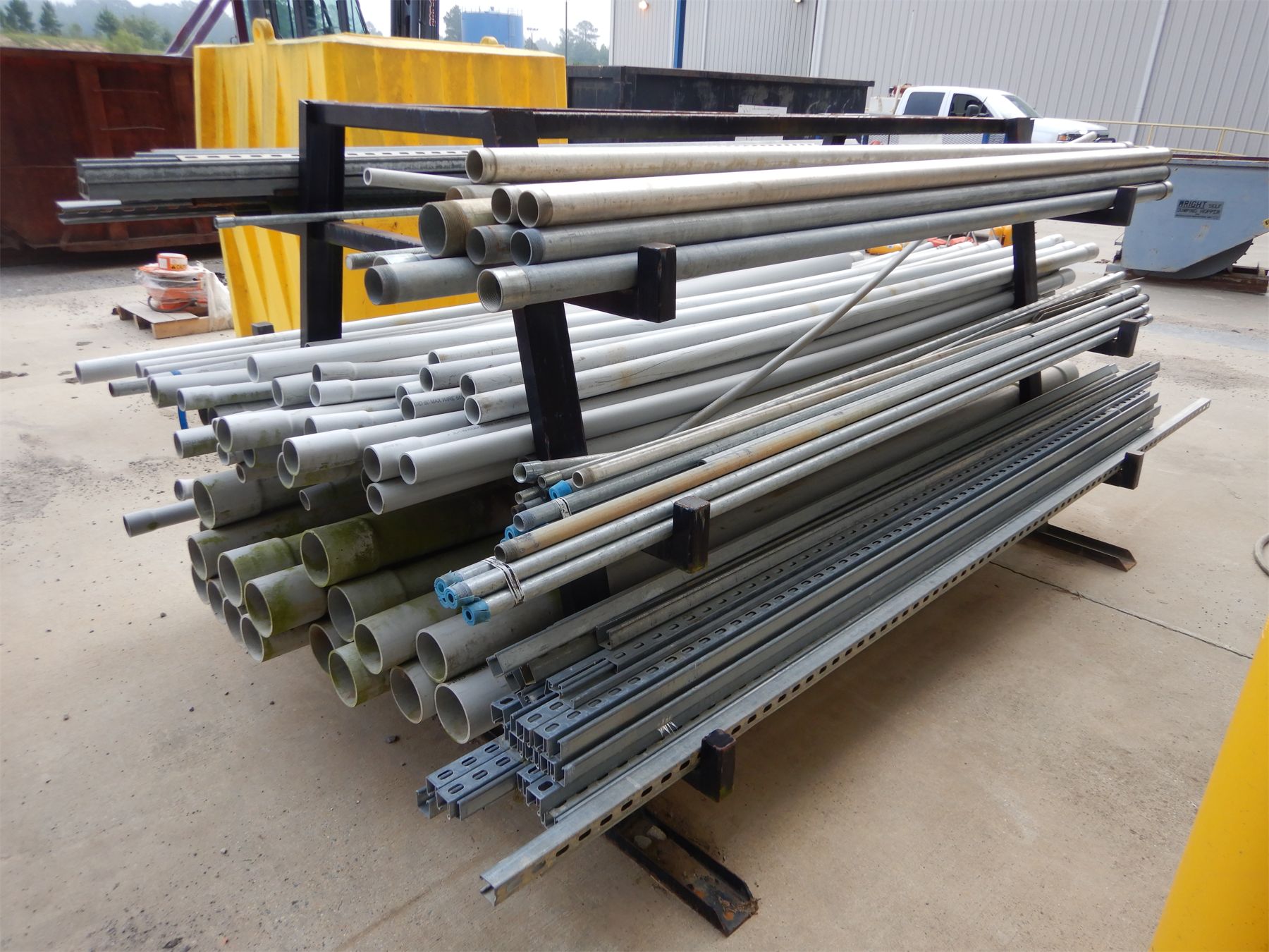 METAL PIPE RACK/ MISC PIPE Shop Equipment