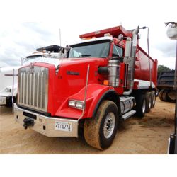 2014 KENWORTH T800 Dump Truck