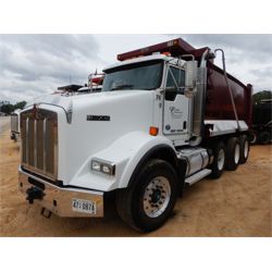2014 KENWORTH T800 Dump Truck