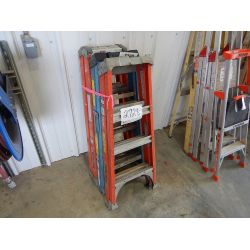 LOUISVILLE FIBERGLASS STEP LADDER Shop Equipment