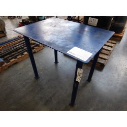 METAL TABLE Shop Equipment