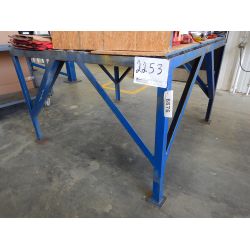 METAL TABLE Shop Equipment