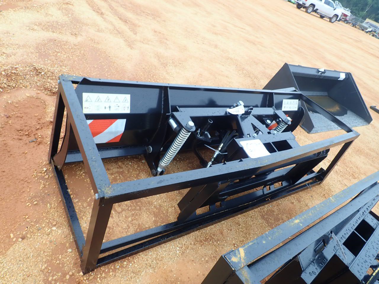 TMG INDUSTRIAL TMGDB86 86" DOZER BLADE Skid Steer Attachment J.M. Wood Auction Company, Inc.