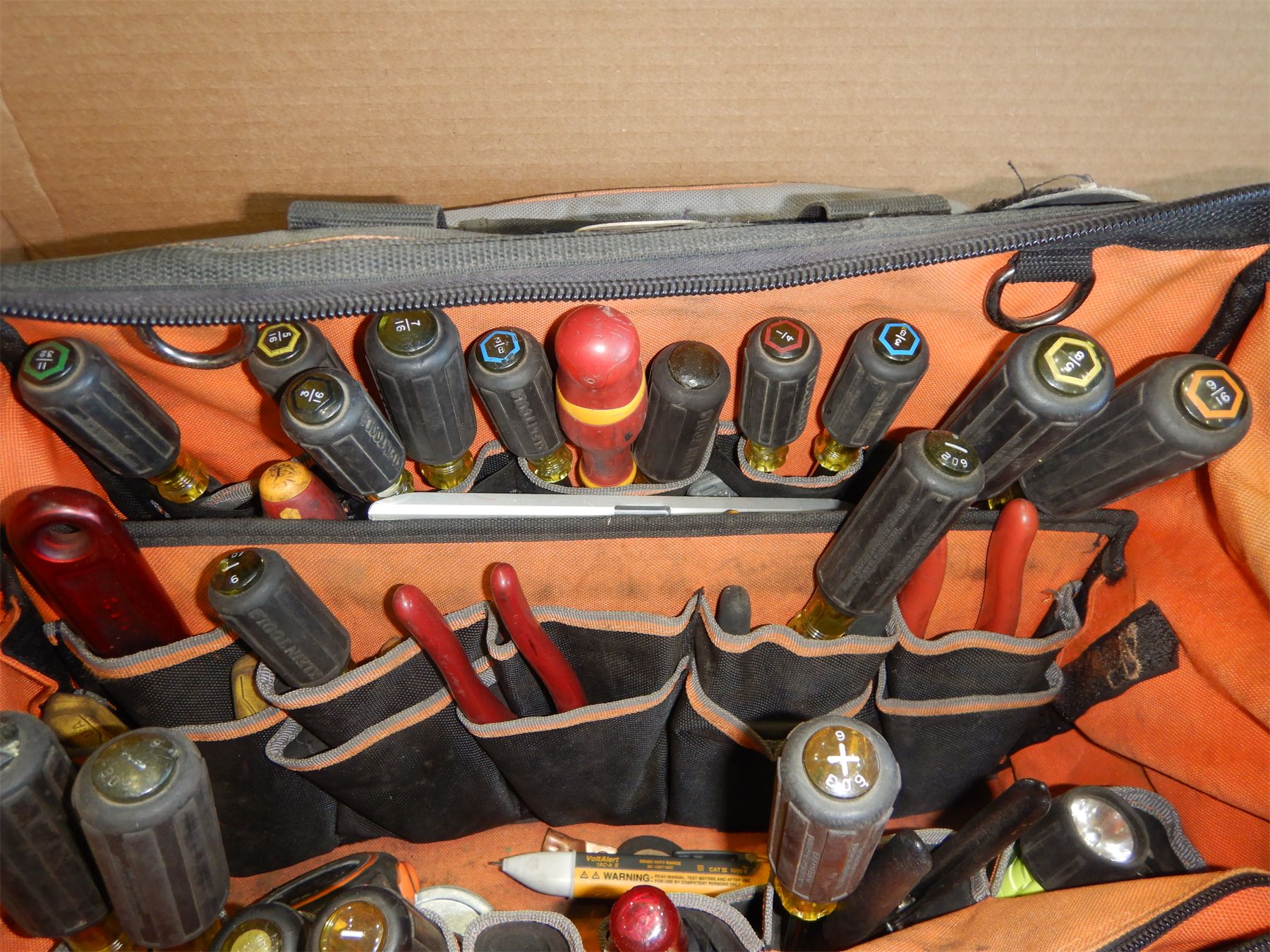 KLEIN ELECTRICAL BAG W/ TOOLS Tool