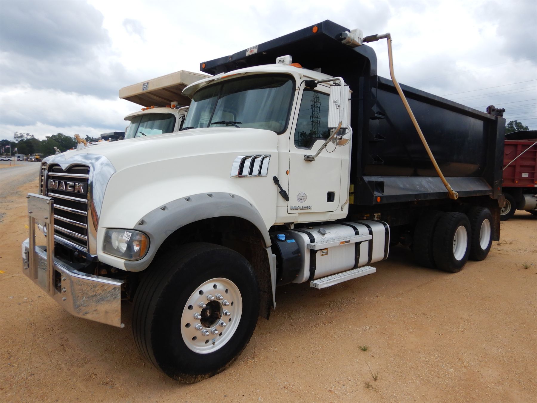 2013 MACK GU713 Dump Truck
