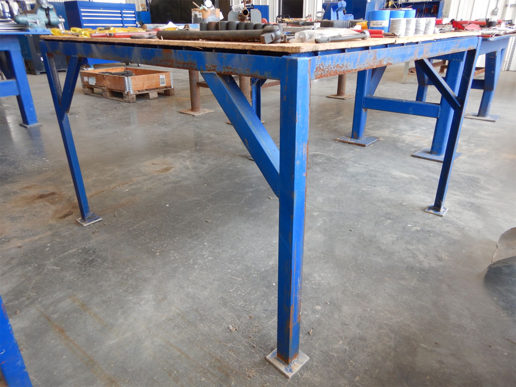 METAL SHOP TABLE Shop Equipment J.M. Wood Auction Company, Inc.