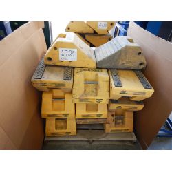 CHECKERS Wheel Chocks Shop Equipment