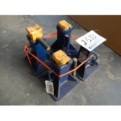 NAPA 22 ton Jack Stands Shop Equipment