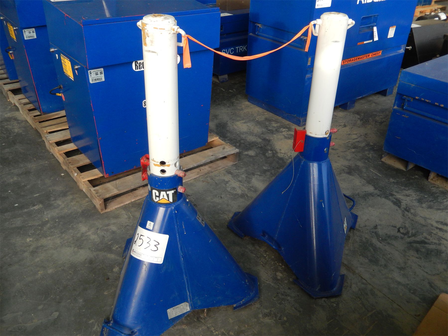 CATERPILLAR 2845122 Jack Stands Shop Equipment